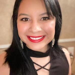 Meet your Posher, Roxana